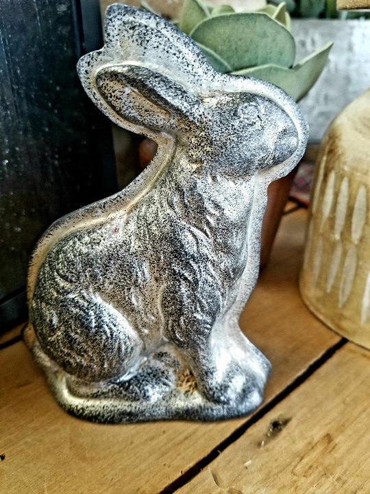 Bunny mold - vintage inspired