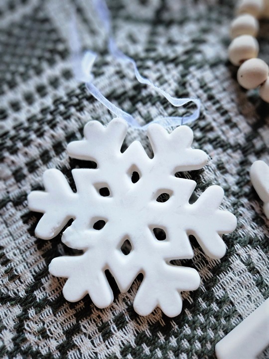 Snowflake ornament - white